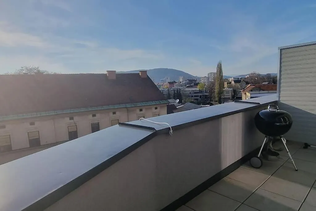 Neubau Mit Terrasse - Sonne 10 Bis 20 Uhr Apartment Graz Austria